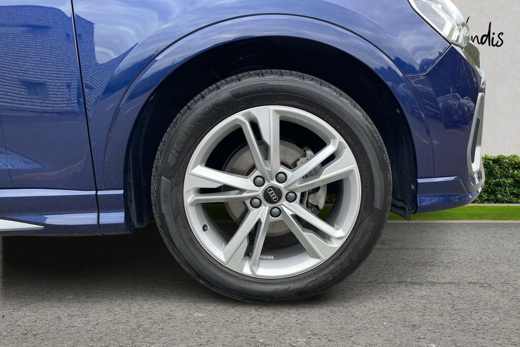 Audi Q3 Audi Q3 S Line 35 Tfsi 150 Ps S Tronic Blue #5