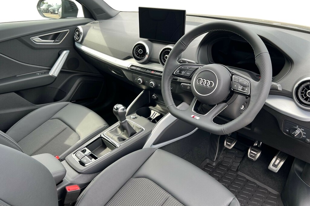 Audi Q2 Audi Q2 Estate 30 Tfsi 116 Black Edition Grey #6