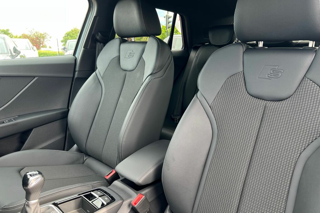 Audi Q2 30 Tfsi 116 Sport 2025 Silver #10