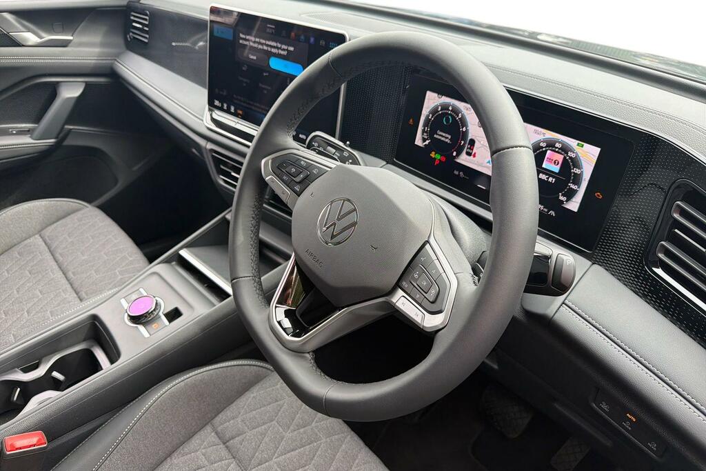 Volkswagen Tiguan Volkswagen Tiguan Estate 1.5 Etsi 150 Match Ds Grey #6