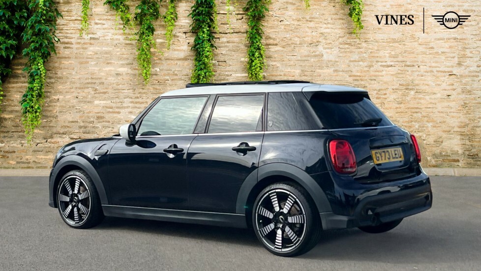 Mini Hatch 5-Door Hatch Cooper Exclusive GY73LEU Black #2