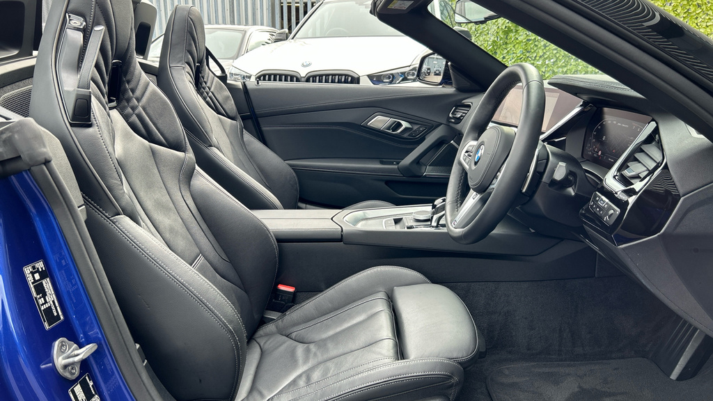 BMW Z4 Sdrive M40i Shadowline Plustech Pack Blue #11