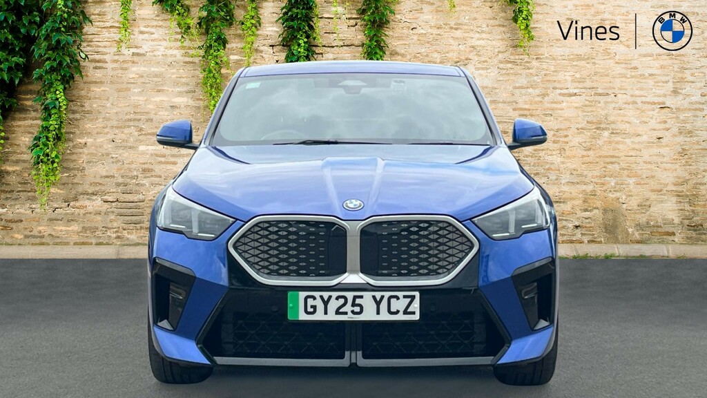 BMW iX2 M Sport Red #16