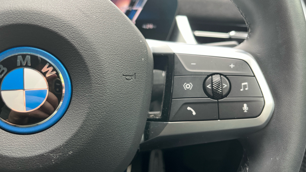 BMW iX2 M Sport Red #18