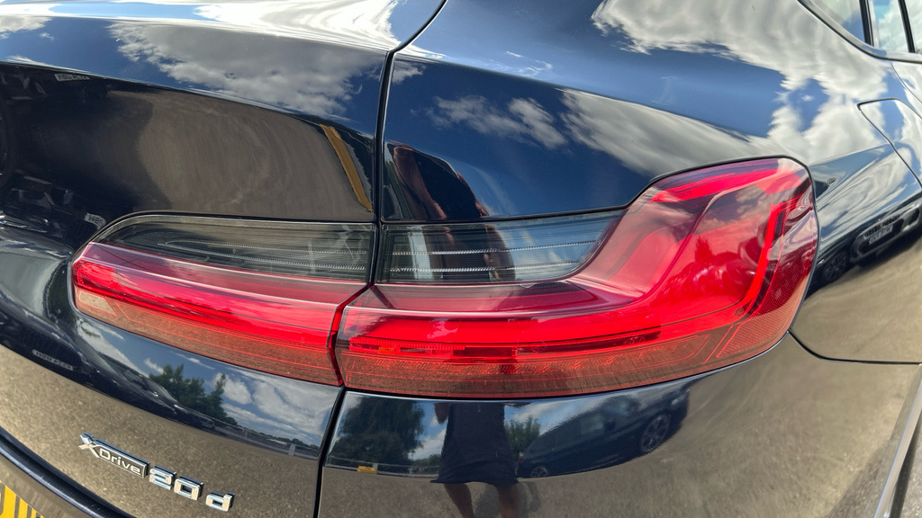 BMW X4  Black #22