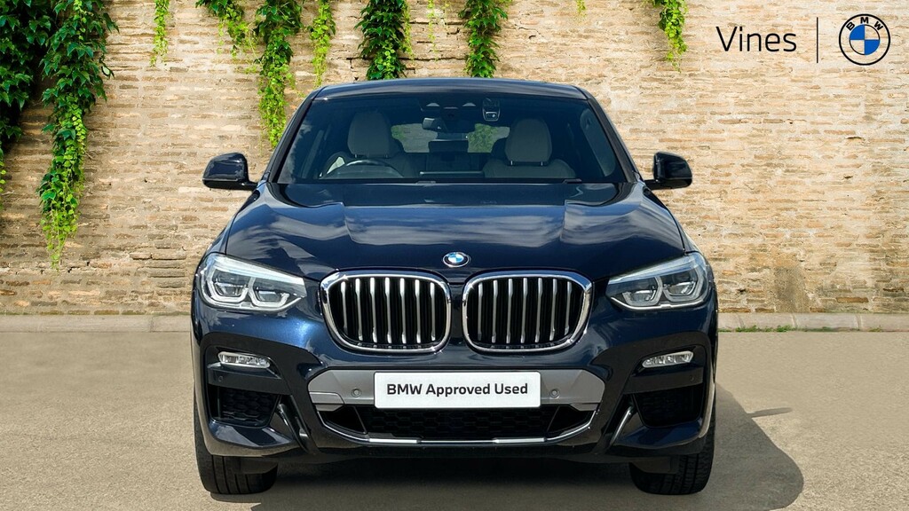 BMW X4  Black #16