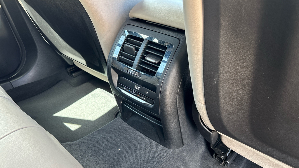 BMW X4  Black #36