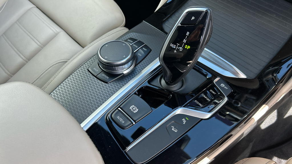 BMW X4  Black #10