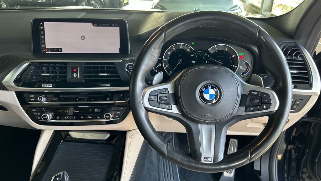 BMW X4  Black #5