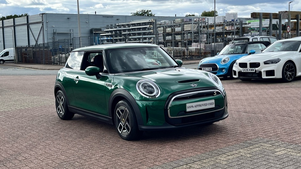 Mini Hatch Level 2 Green