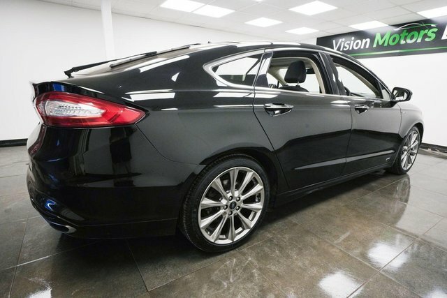 Ford Mondeo 2.0 Tdci Vignale Hatchback Powershift E EO67WMX Black #3