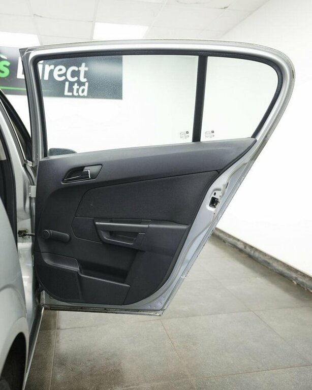 Vauxhall Astra 1.9 Cdti 16V Design Silver #15