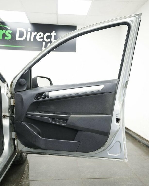 Vauxhall Astra 1.9 Cdti 16V Design Silver #16