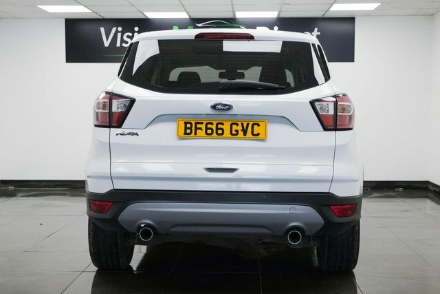 Ford Kuga 2.0 Tdci Titanium Powershift Awd Euro 6 S S BF66GVC Black #2