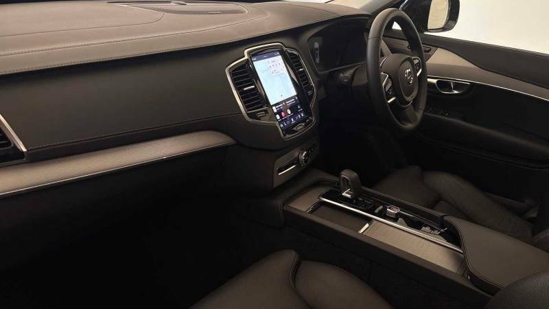 Volvo XC90 B5 Awd Mild Hybrid Plus Dark Black #4