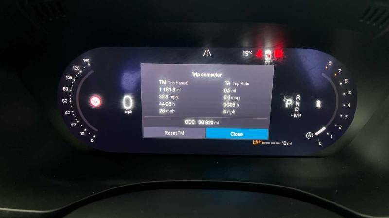 Volvo XC60 Plus Dark Silver #9
