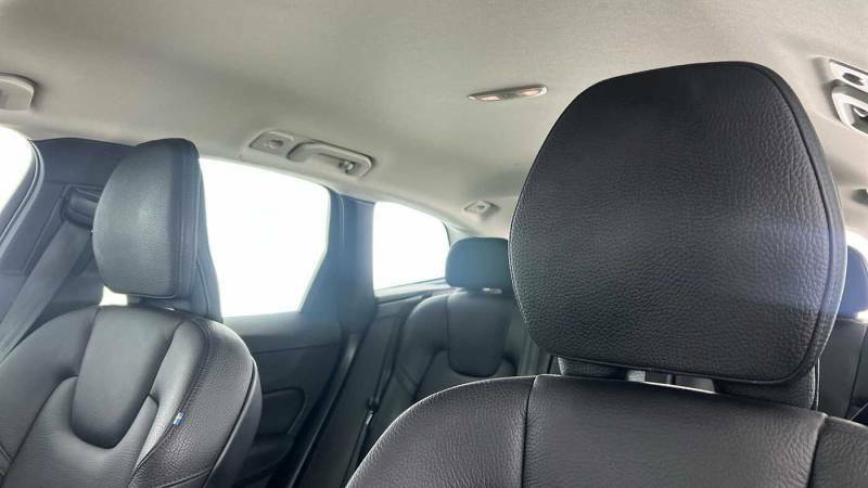 Volvo XC60 Plus Dark Silver #11