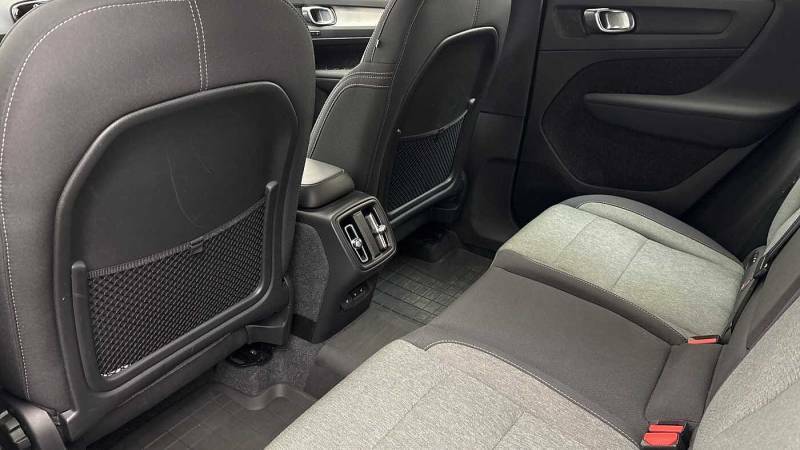 Volvo XC40 B3 Mild Hybrid Plus Dark Blue #6