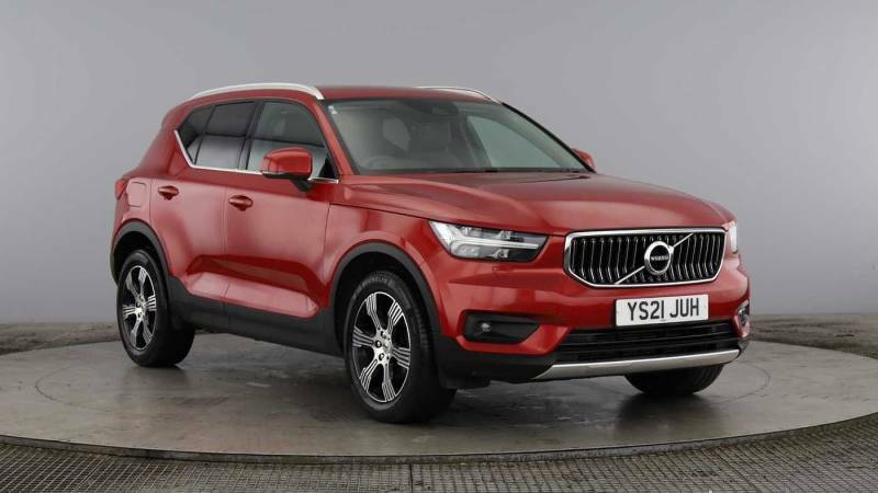 Volvo XC40 T3 Inscription Red