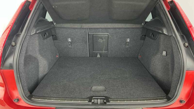 Volvo XC40 T3 Inscription Red #5