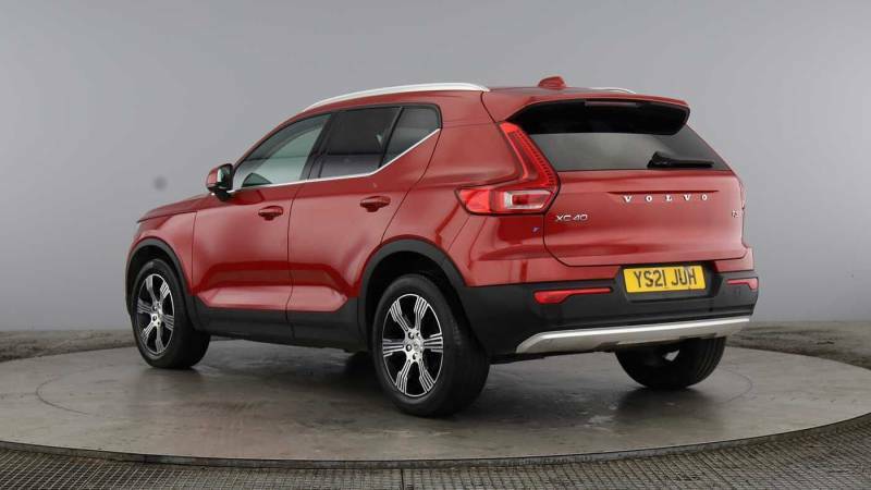 Volvo XC40 T3 Inscription Red #3