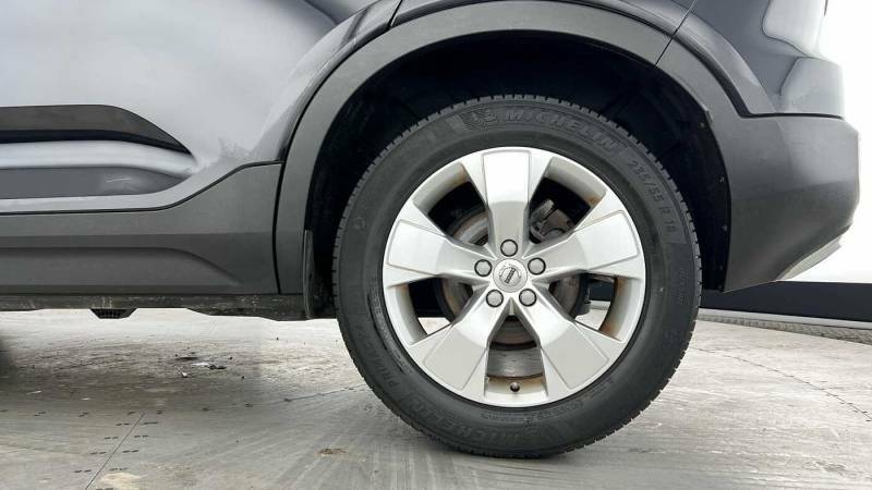 Volvo XC40 T3 Momentum Black #4