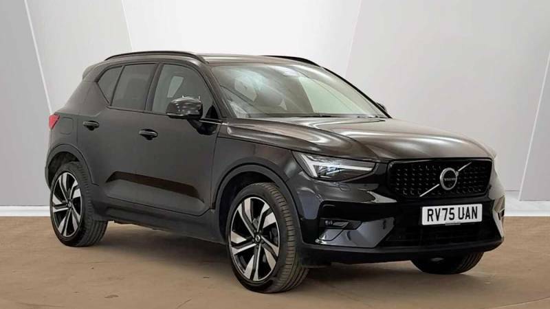 Volvo XC40 B3 Mild Hybrid Ultra Dark Black