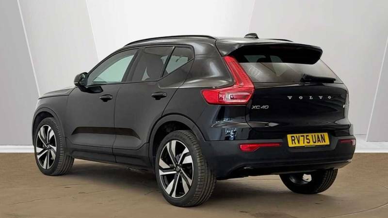 Volvo XC40 B3 Mild Hybrid Ultra Dark Black #5