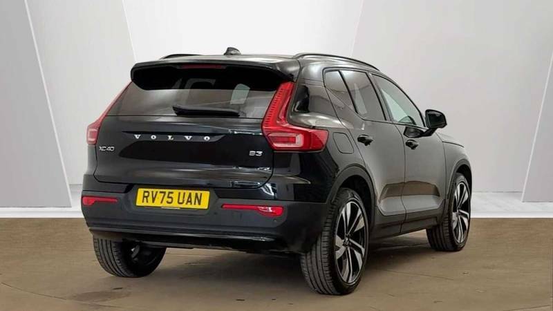 Volvo XC40 B3 Mild Hybrid Ultra Dark Black #3