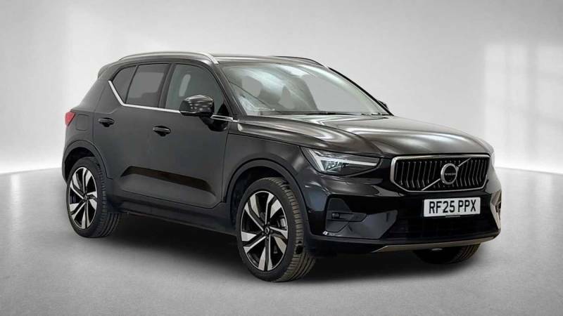 Volvo XC40 B4 Mild Hybrid Ultra Bright Black