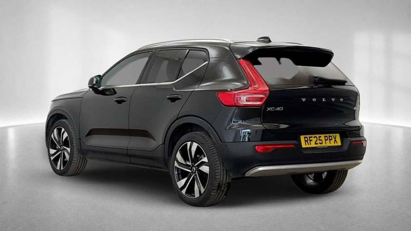 Volvo XC40 B4 Mild Hybrid Ultra Bright Black #3