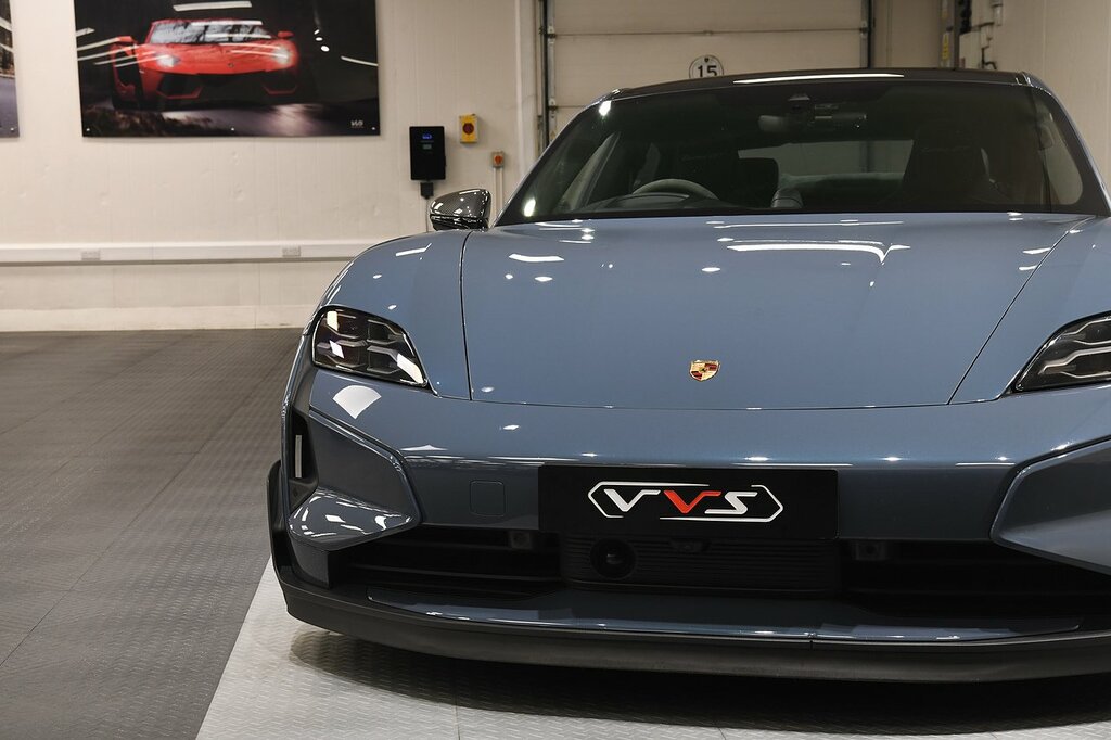 Porsche Taycan Exeter Purple #40