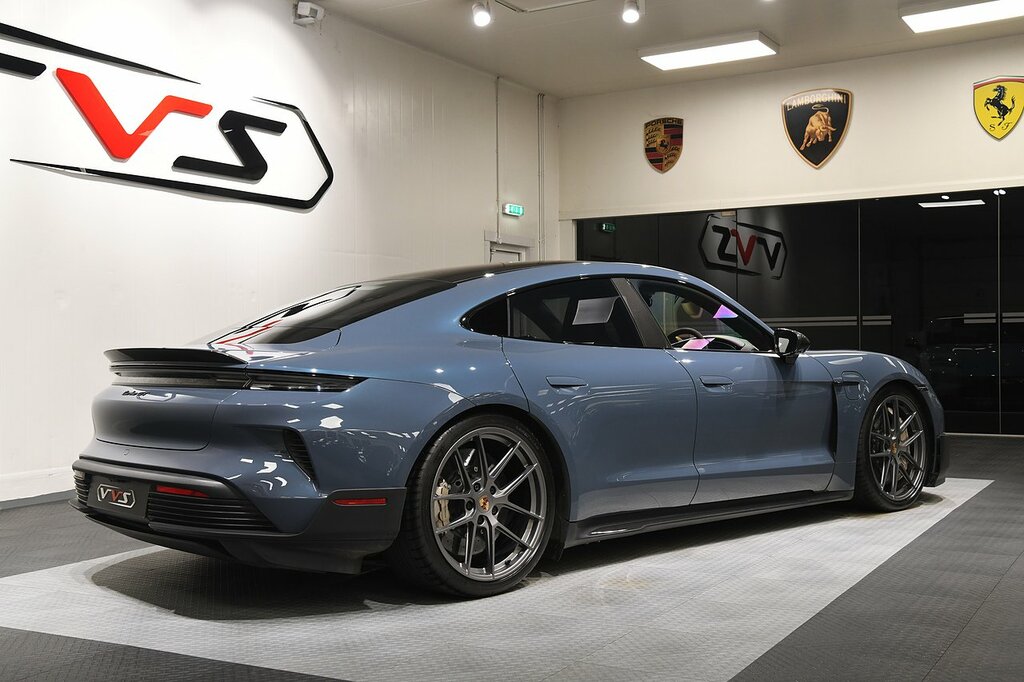 Porsche Taycan Exeter Purple #45