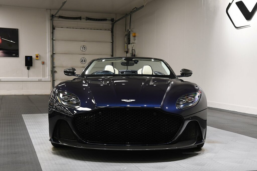 Aston Martin DBS 5.2 V12 Biturbo Superleggera Coupe Silver #26