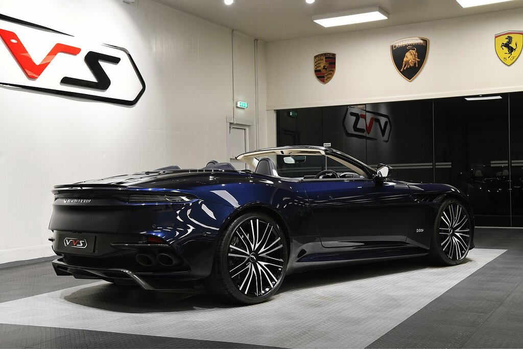 Aston Martin DBS 5.2 V12 Biturbo Superleggera Coupe Silver #37