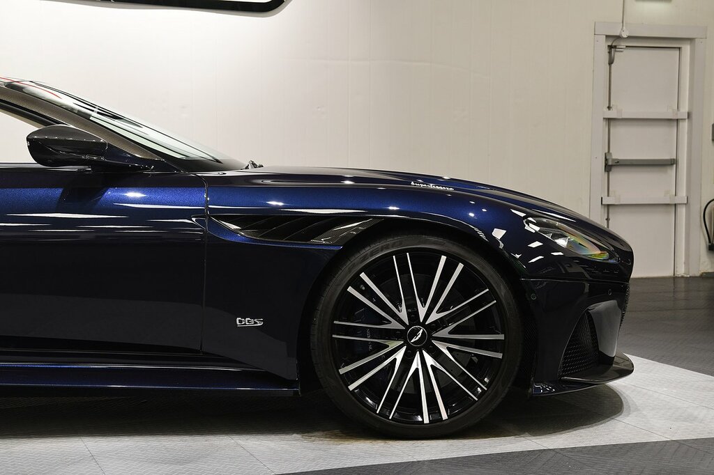Aston Martin DBS 5.2 V12 Biturbo Superleggera Coupe Silver #31
