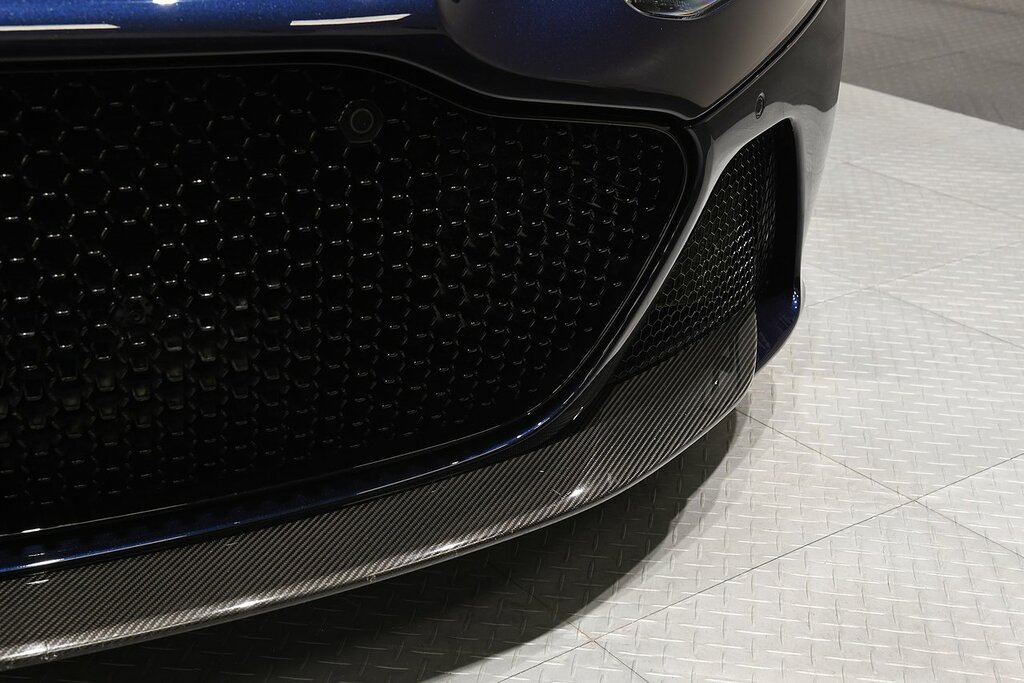 Aston Martin DBS 5.2 V12 Biturbo Superleggera Coupe Silver #29