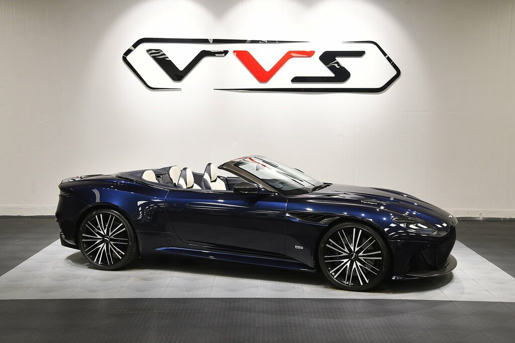 Aston Martin DBS V12 Biturbo Superleggera Blue