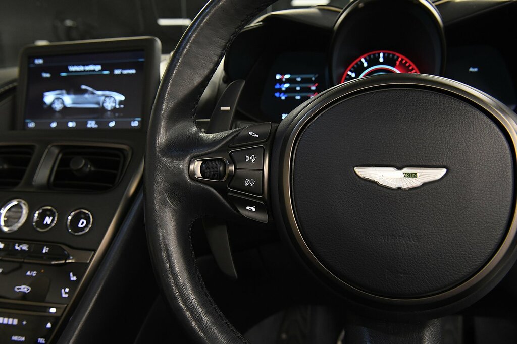 Aston Martin DBS 5.2 V12 Biturbo Superleggera Coupe Silver #15