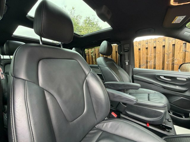 Mercedes-Benz V Class Sport KW67RVY Black #5