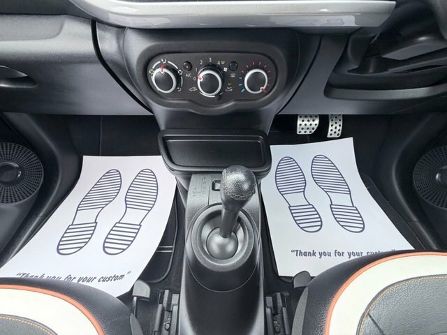 Renault Twingo 0.9 Tce Iconic Start Stop Black #8