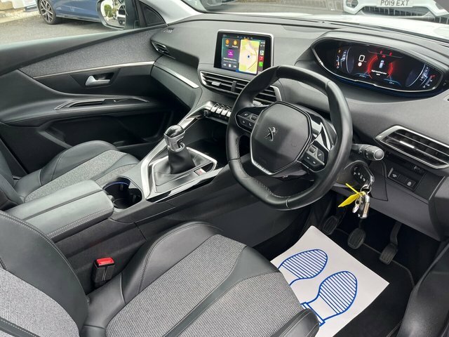 Peugeot 3008 1.5 Bluehdi Allure Suv Euro 6 S White #3