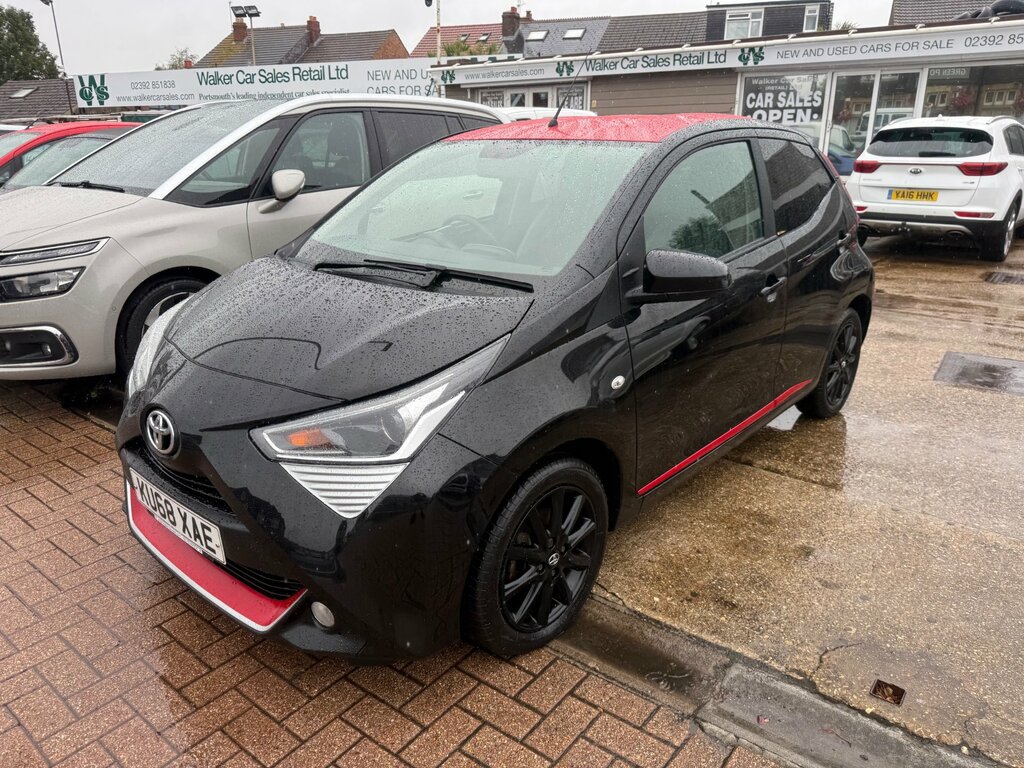 Toyota Aygo 1.0 Vvt-i X-press Hatchback X-shift Eur Black