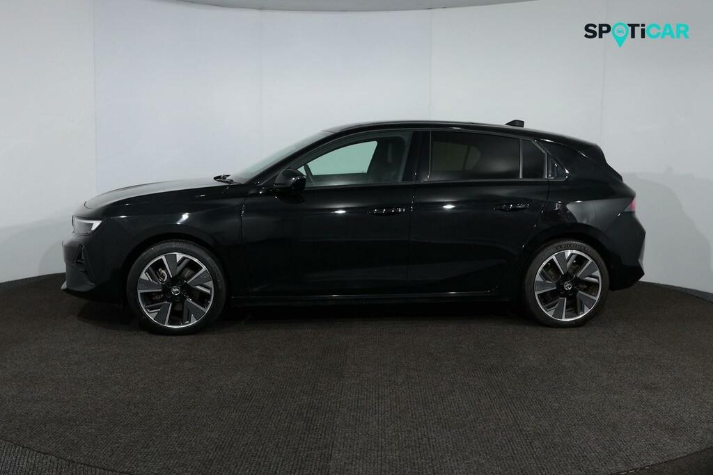 Vauxhall Astra 54Kwh Ultimate DP74RYT Black #4