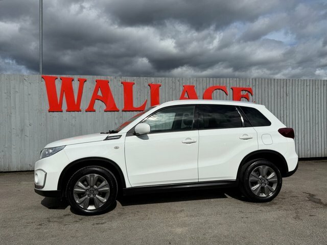 Suzuki Vitara Suv White