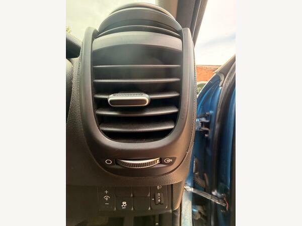 Kia Soul Ev White #20