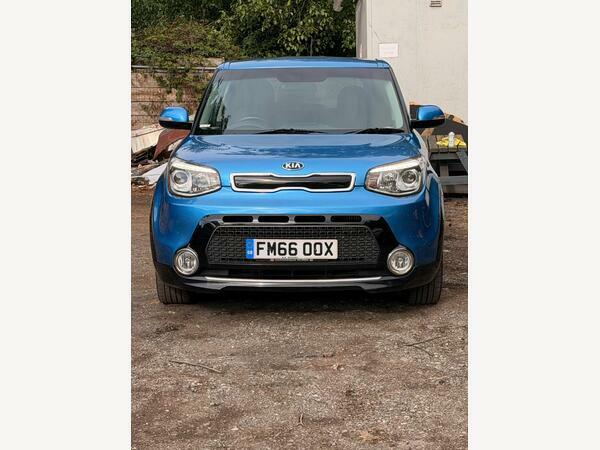 Kia Soul Ev White #9