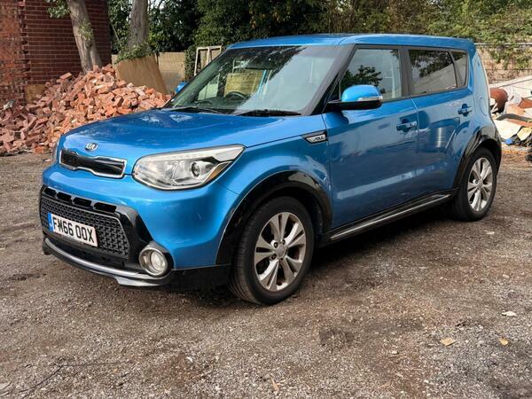 Kia Soul Ev White #10