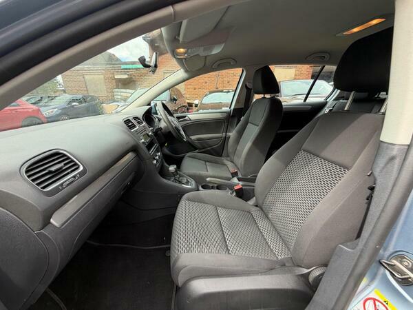 Volkswagen Golf 1.6 Tdi 105 Bluemotion Tech Match Red #18