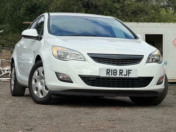 Vauxhall Astra 1.7 Cdti Ecoflex Exclusiv Euro 5 White #5